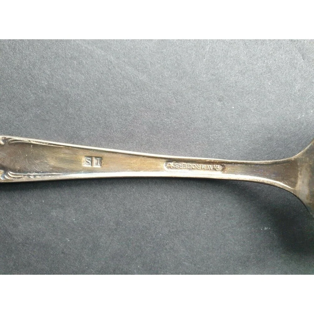 Vintage International Silver Melody Cold Meat Serving Fork Wm Rogers Mfg 1954